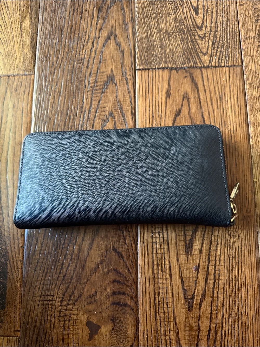 Tory Burch Black Saffiano Zip Wallet with Gold Logo - Picture 2 of 5
